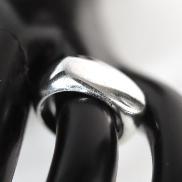 Silver Tone Smooth Polished Ring Size 8 - Picture 2 of 7